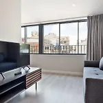 Vibe By Olala Homes Apartman *