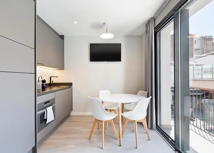 Vibe By Olala Homes アパート